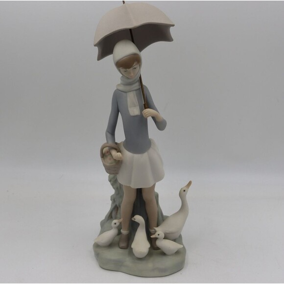 Lladro Vintage Girl With Geese Porcelain Figurine 12” Umbrella Spain Collectible - Picture 1 of 16